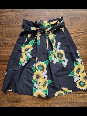 eva mendes for‎ New York & Company Black Sunflower Skirt With Tie Belt